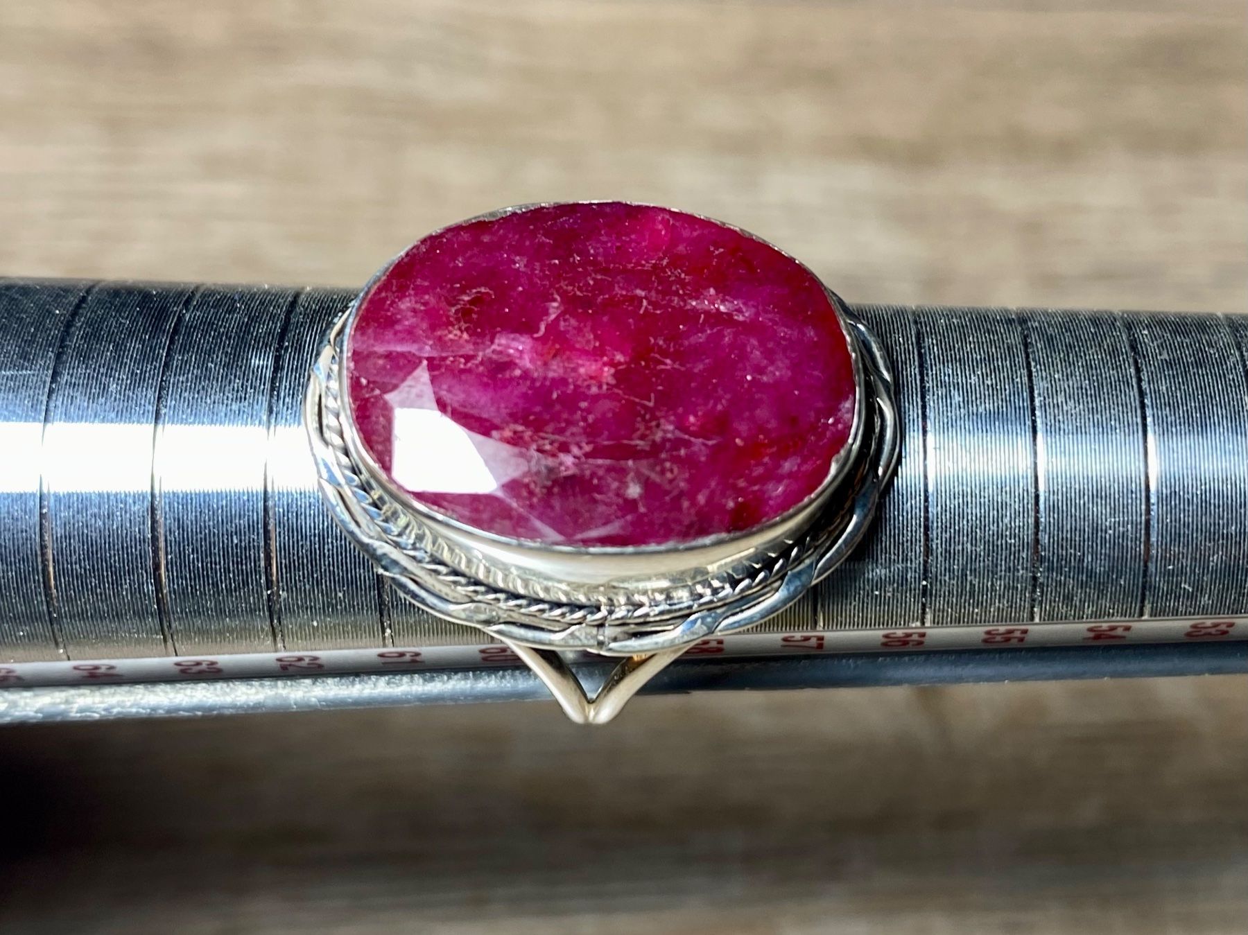 Ringe: orientalischer Silberring mit grossem natürlichem Rubin – Neu und originalverpackt aus Laax von Kiki_Kingdom3