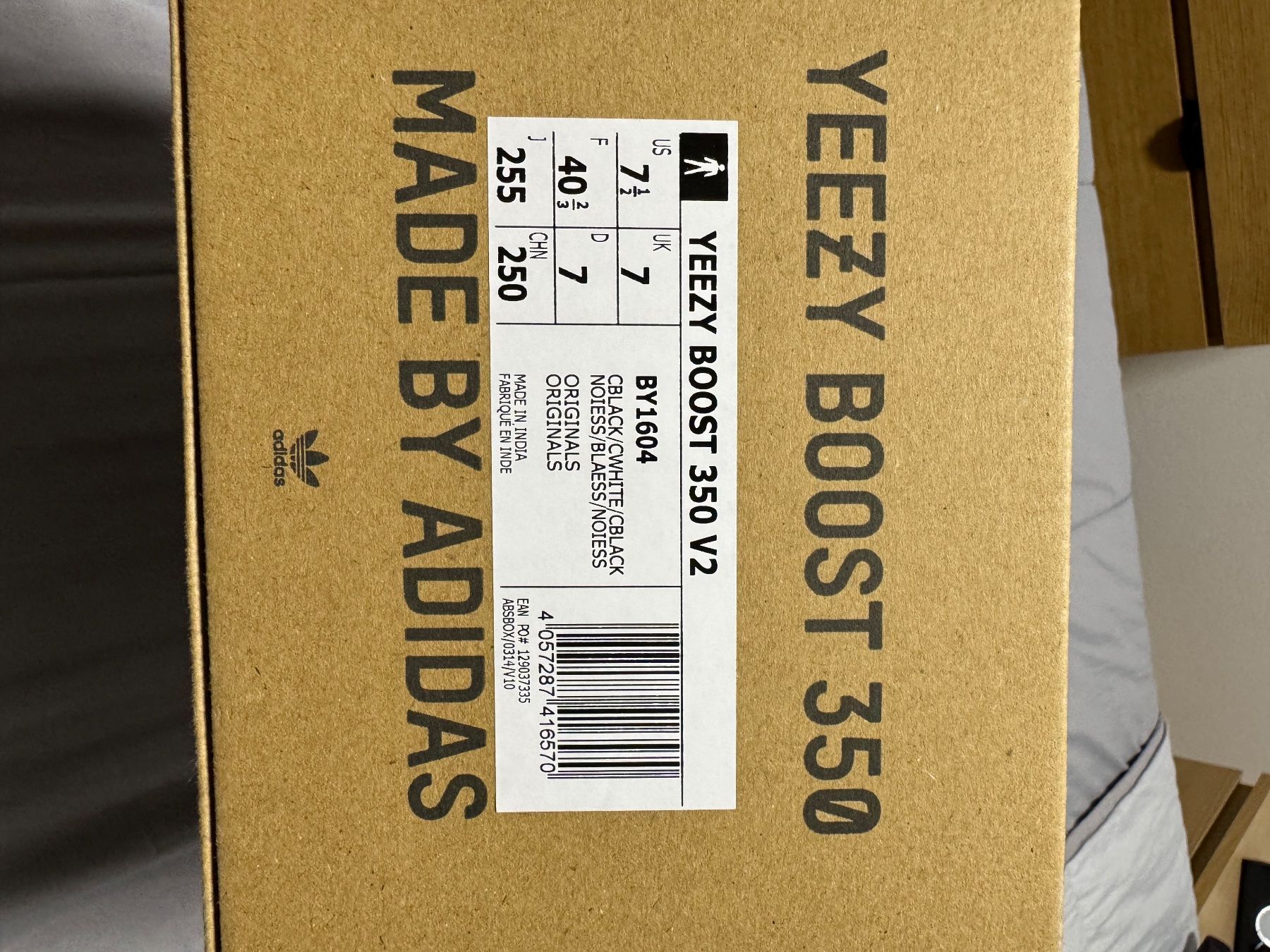 Adidas Chaussures hommes: Adidas Yeezy Boost 350 V2 – Neuf avec emballage d'origine à Mels par grax 4