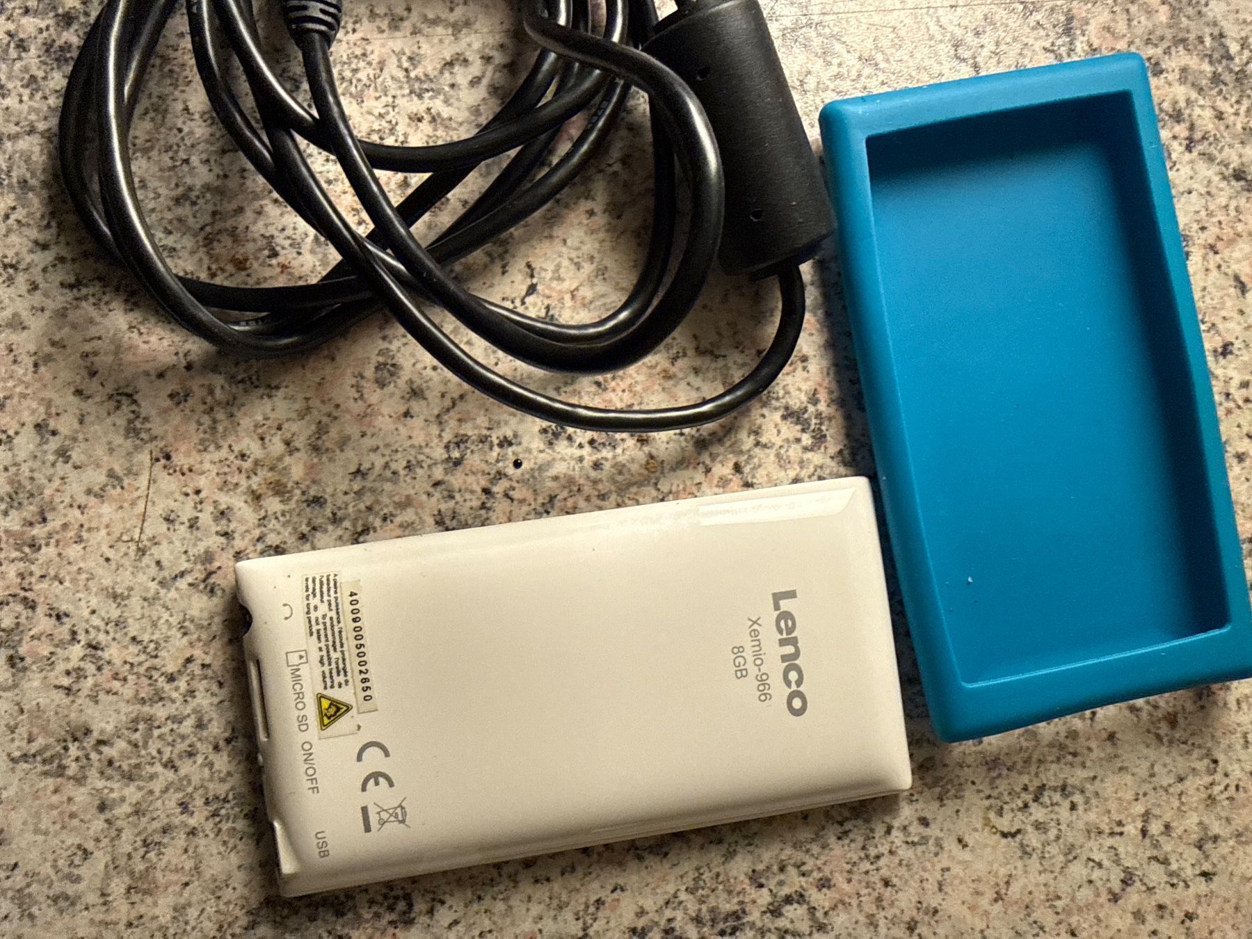 Lettore multimediale portatile: MP3 LENCO – Usato da St imier venduto da sav_bjf9 1