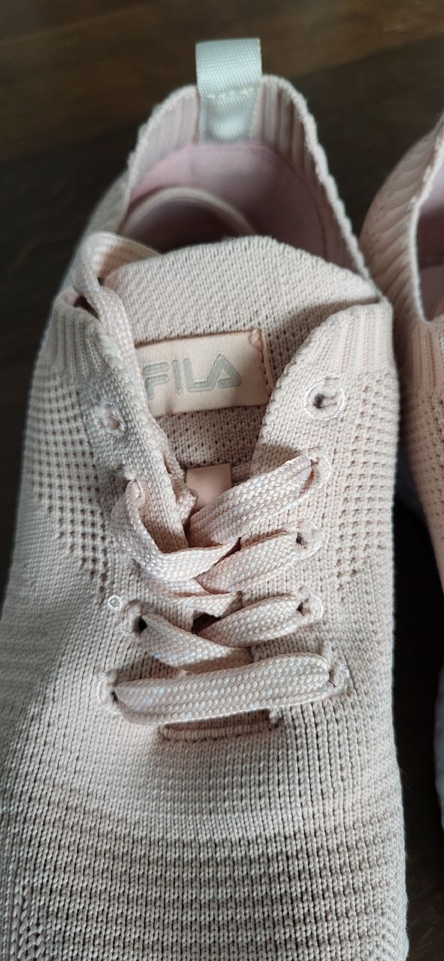 Fila Damenschuhe: Sneakers Fila 36/37 – Gebraucht aus Unterseen von rej_lnk9 1
