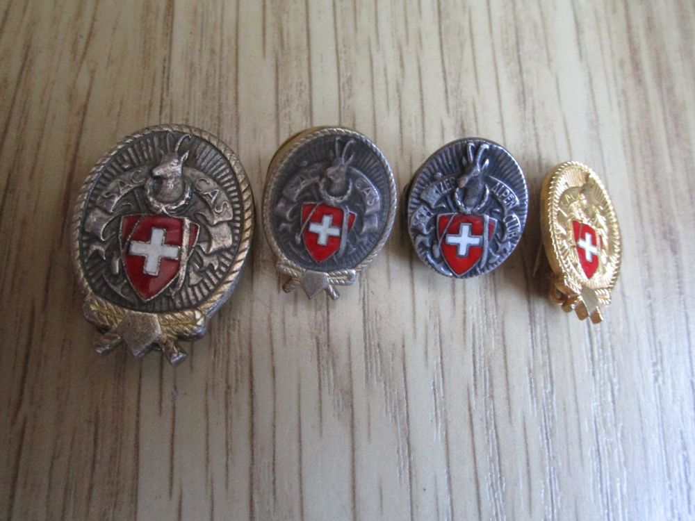 4 SAC Abzeichen Kaufen auf Ricardo