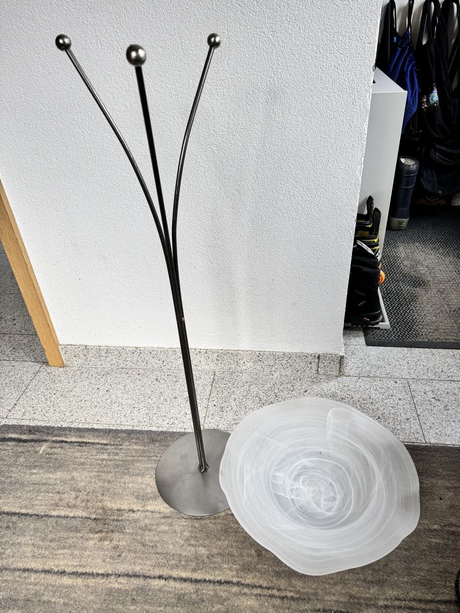 Autres décorations & accessoires: Metallständer mit Glasschale – D'occasion à Tägertschi par Atina00 1