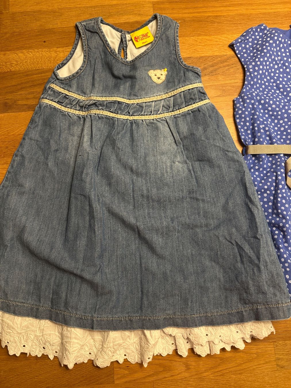 Lotti & Set di vestiti: Mädchen Kleider 3 St. Gr. 98 – Usato da Zürich venduto da JuliaSp 2