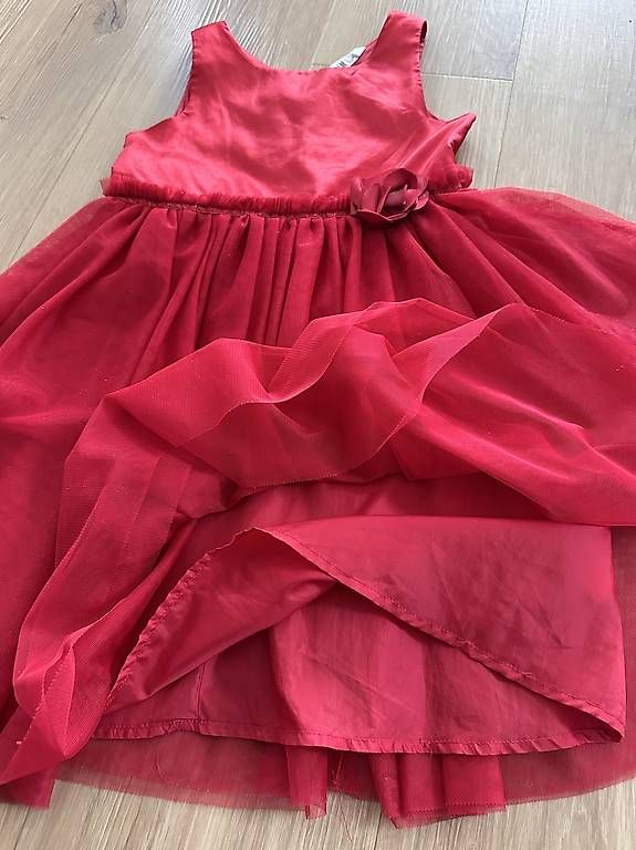 Vestiti & Gonne: Festkleid rot Gr.140 – Usato da Buchrain venduto da eule2109 1