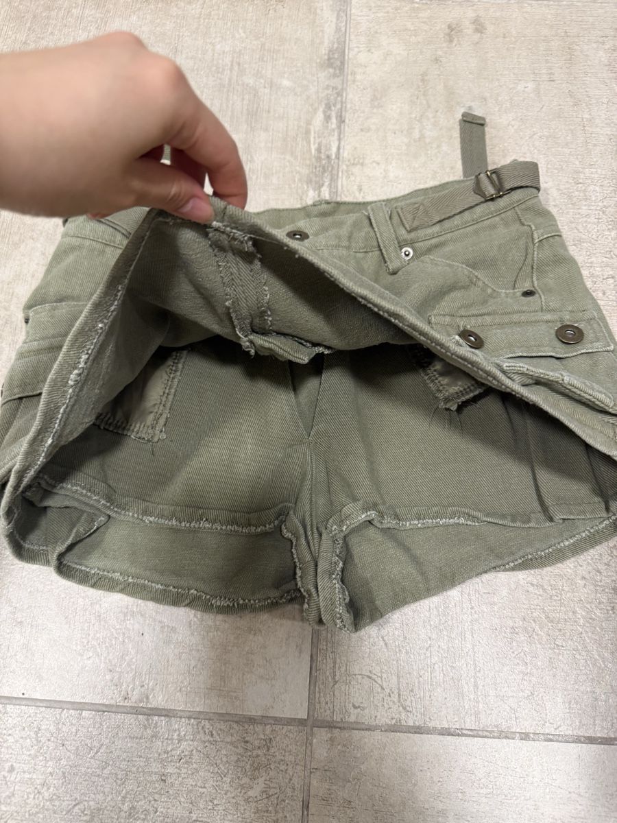 Gonne: Olive Green Cargo Skort – Nuovo (secondo la descrizione) da Zürich venduto da dam_t7hk 1