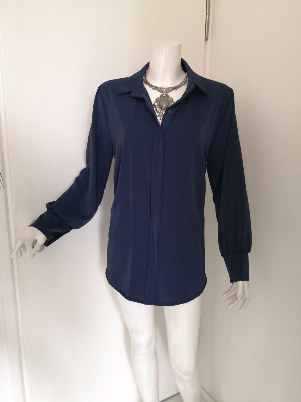Mango Camicette: 🤩MANGO VISKOSE BLUSE BLAU, NEU – Nuovo (secondo la descrizione) da Olten venduto da Naja-Twins-Twins 9