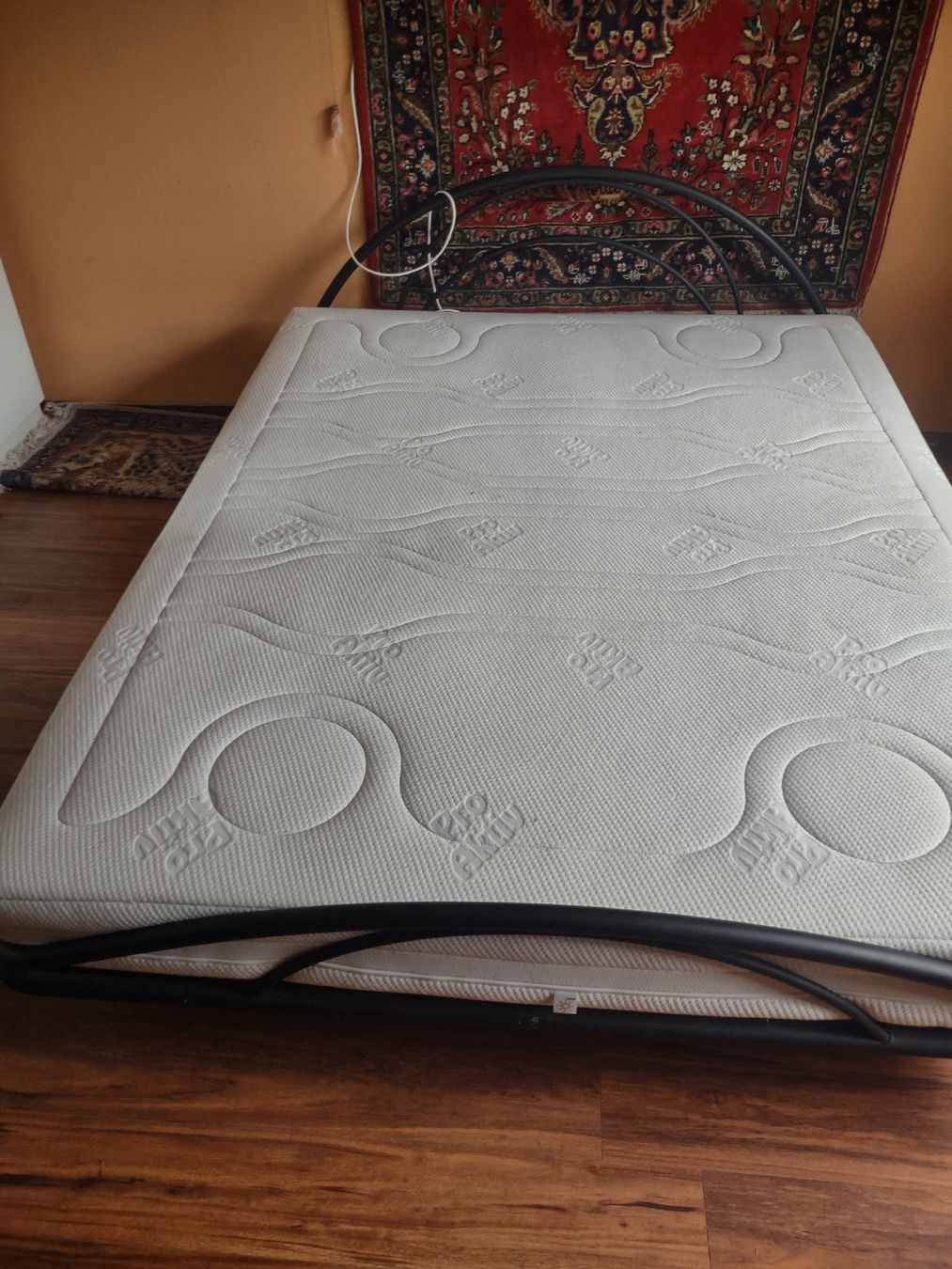 Betten: Doppelbett – Gebraucht aus Oberbipp von A.B.M. 1