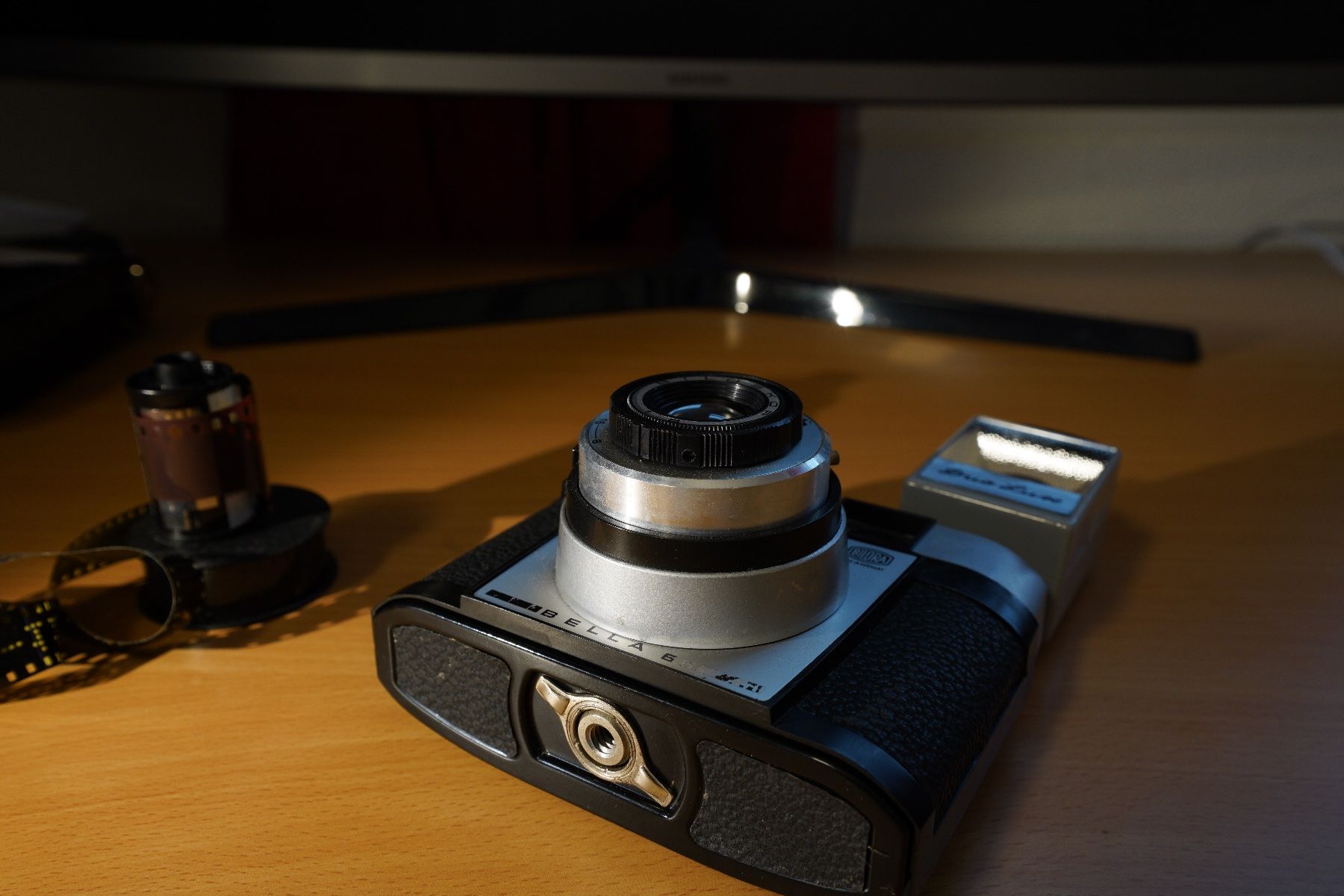 Fotocamera: Bilora Bella 66+ Duo Luce Blitz – Difettoso da Dagmersellen venduto da sim_zqh8 8