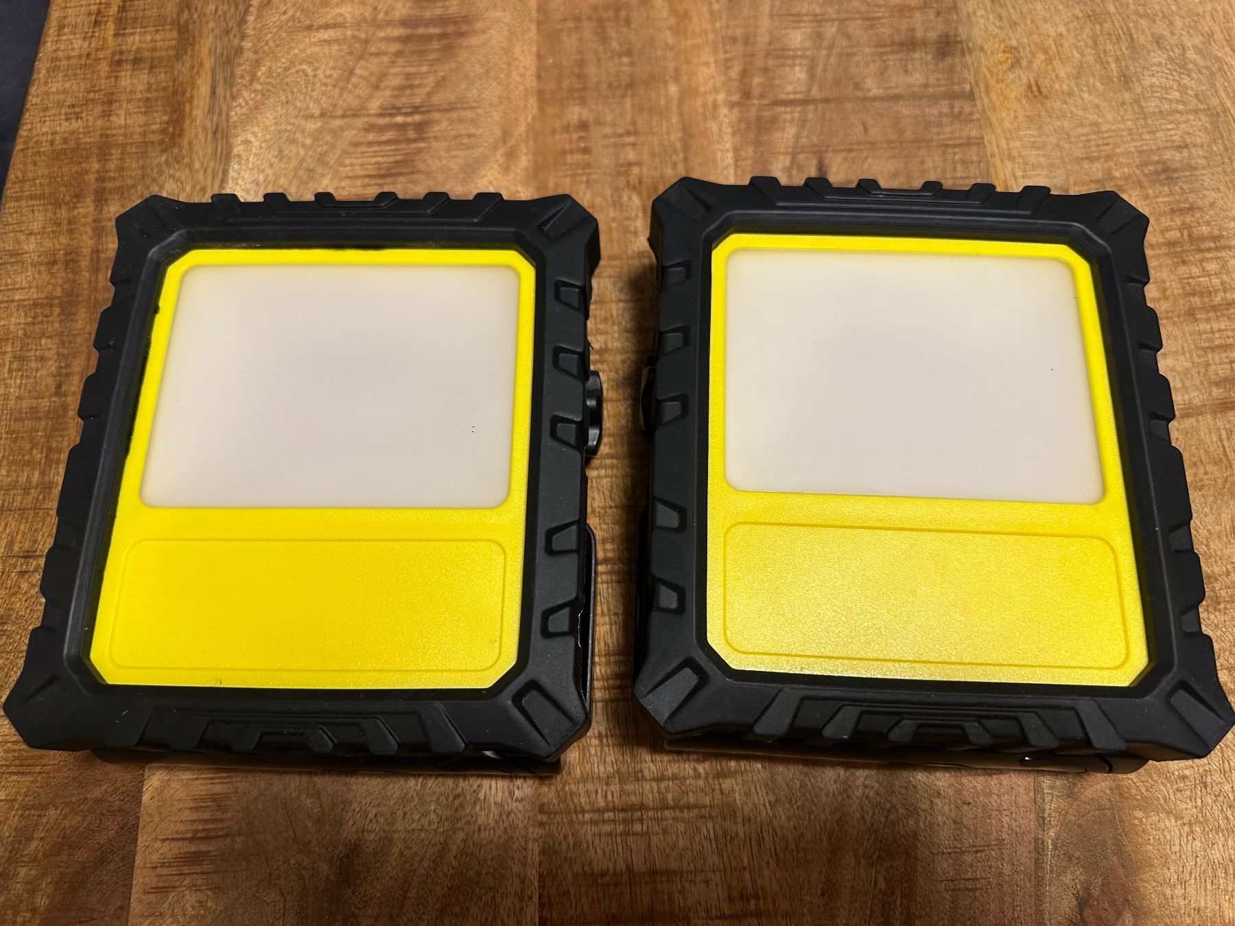 Fari: Ayce LED-Scheinwerfer Akku Compact Beleuchtung – Nuovo (secondo la descrizione) da Bülach venduto da KingSchiffschim