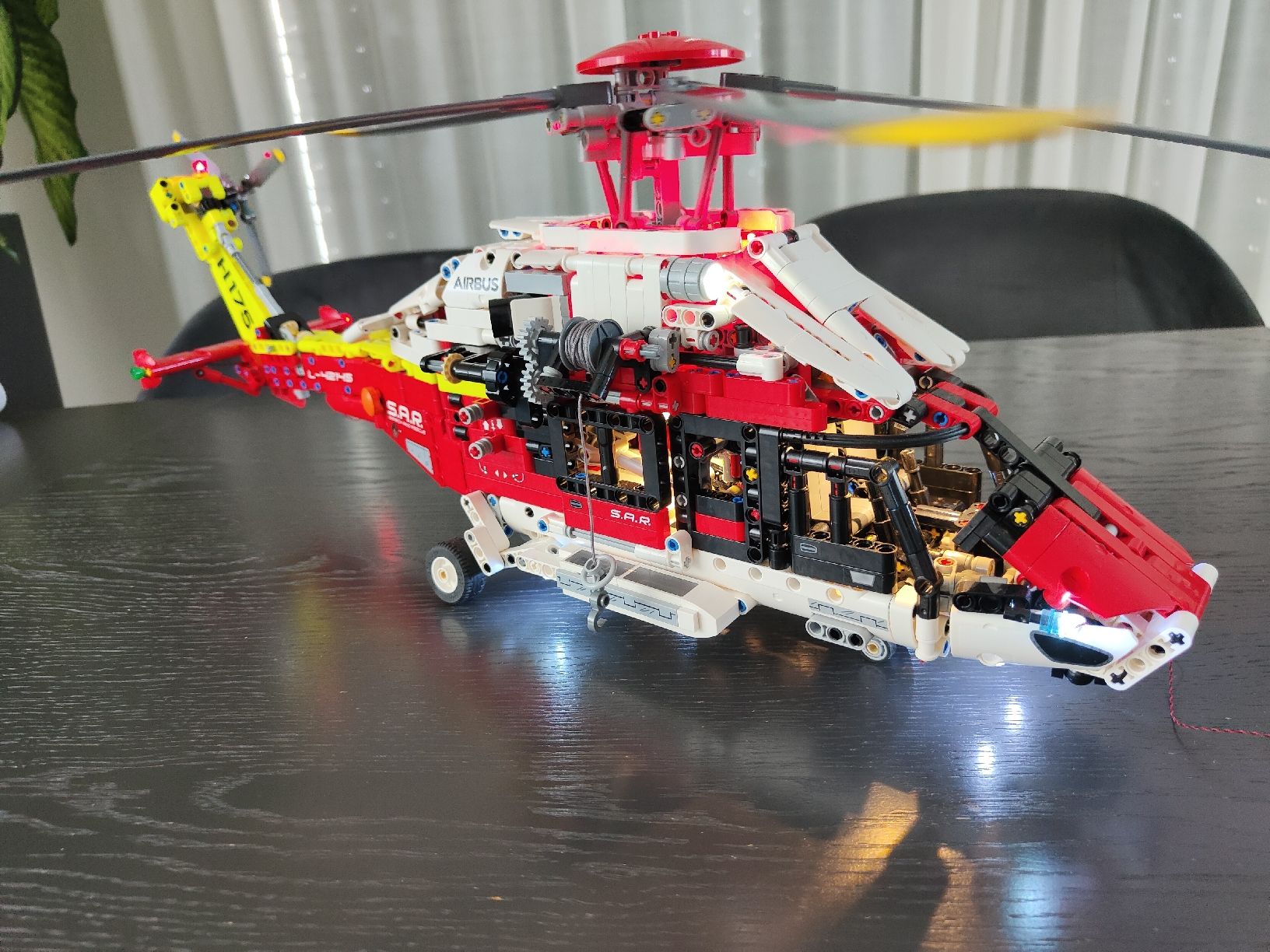 Lego Kit di costruzioni: LEGO 42145 Technic Airbus H175 – Nuovo (secondo la descrizione) da Muhen venduto da der_vpb8 1