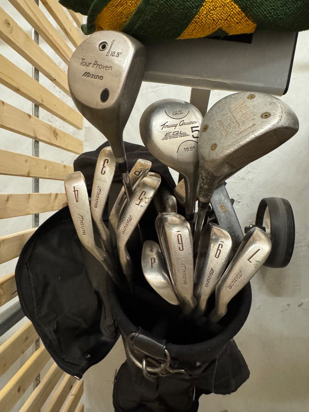 Mizuno Mazze & Set: Golfset Mizuno inkl. Golftasche- & trolley – Usato da Luzern venduto da erte96 1