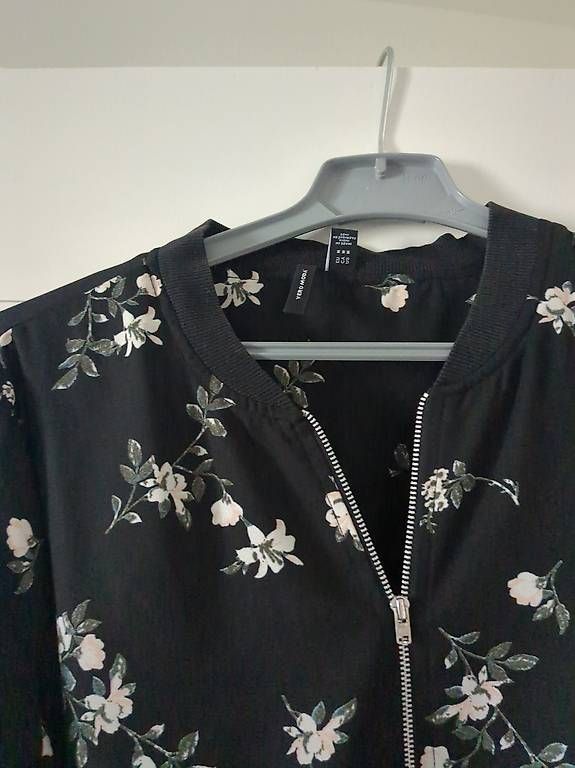 Vestes: Bomberjacke Grösse M – D'occasion à St. Gallen par tj19 2