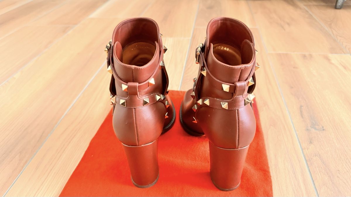 Valentino Scarpe da donna: Valentino Damenstiefel mit Absatz Grösse 40 – Usato da Bubikon venduto da Mtr1608 2