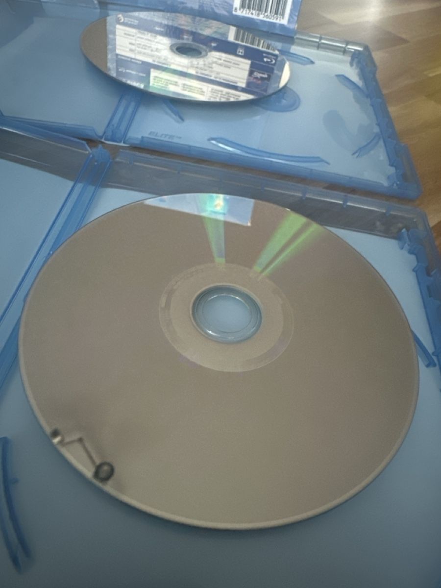 Tous les DVDs: Blu-ray Die Eiskönigin 1+2 neuwertig – D'occasion à Gränichen par krz_lth9 5