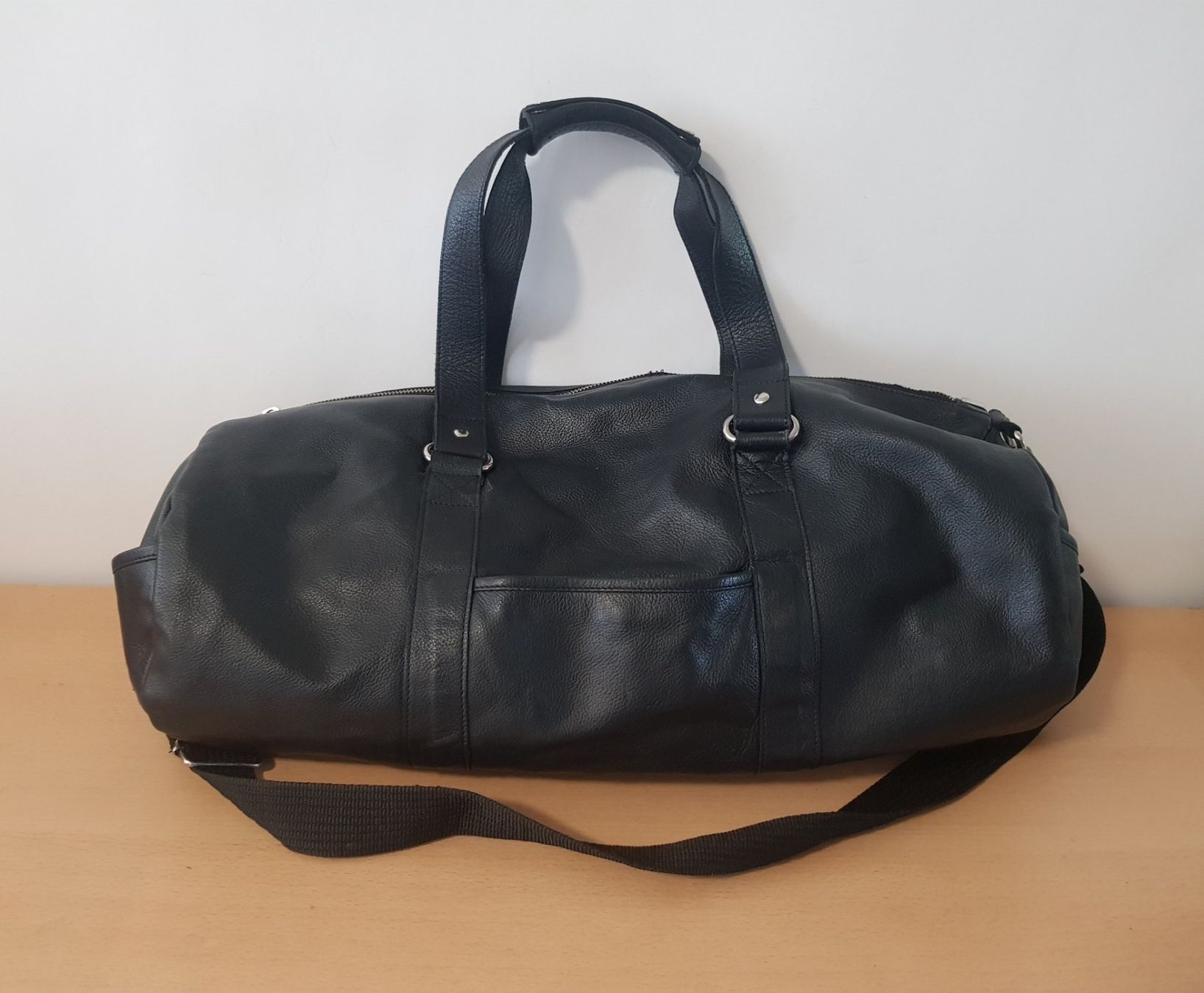 Asos Borse: Asos Ledertasche/ Reisetasche Schwarz – Usato da Basel venduto da Birs868