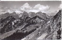 OBERSATTEL, chalet du Rgt. de Fribourg, la chaine des Bruns