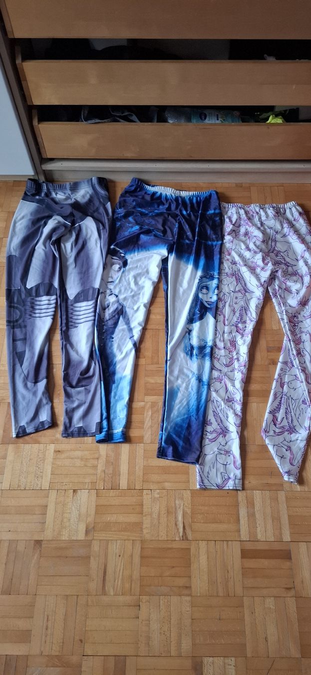 Leggings: lots de legging taille m – Gebraucht aus Carouge GE von mon_x9y7