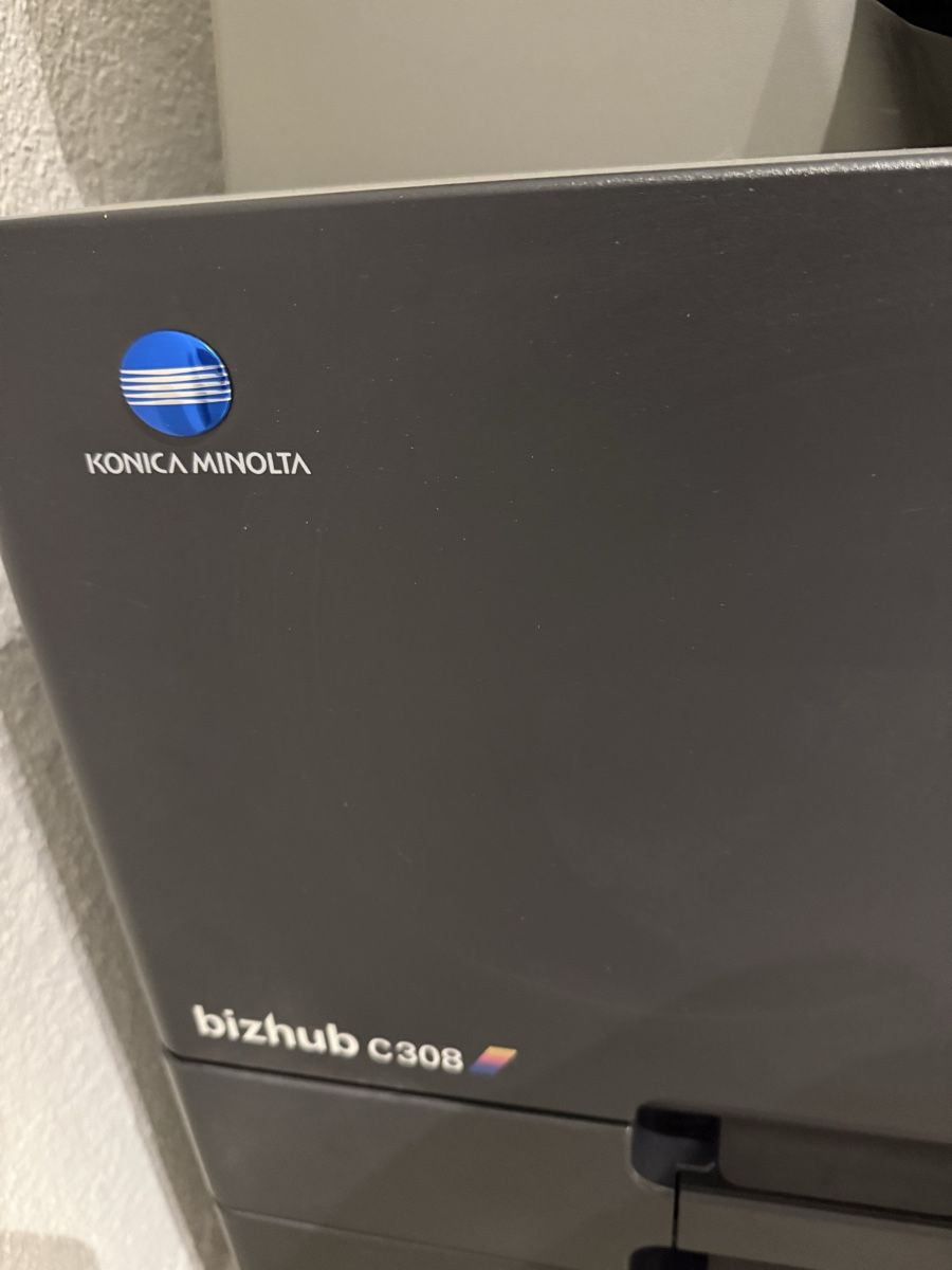 Konica Drucker: Professioneller Drucker von Konica Minolta  – Gebraucht aus Oetwil am See von Shopping_desy 2