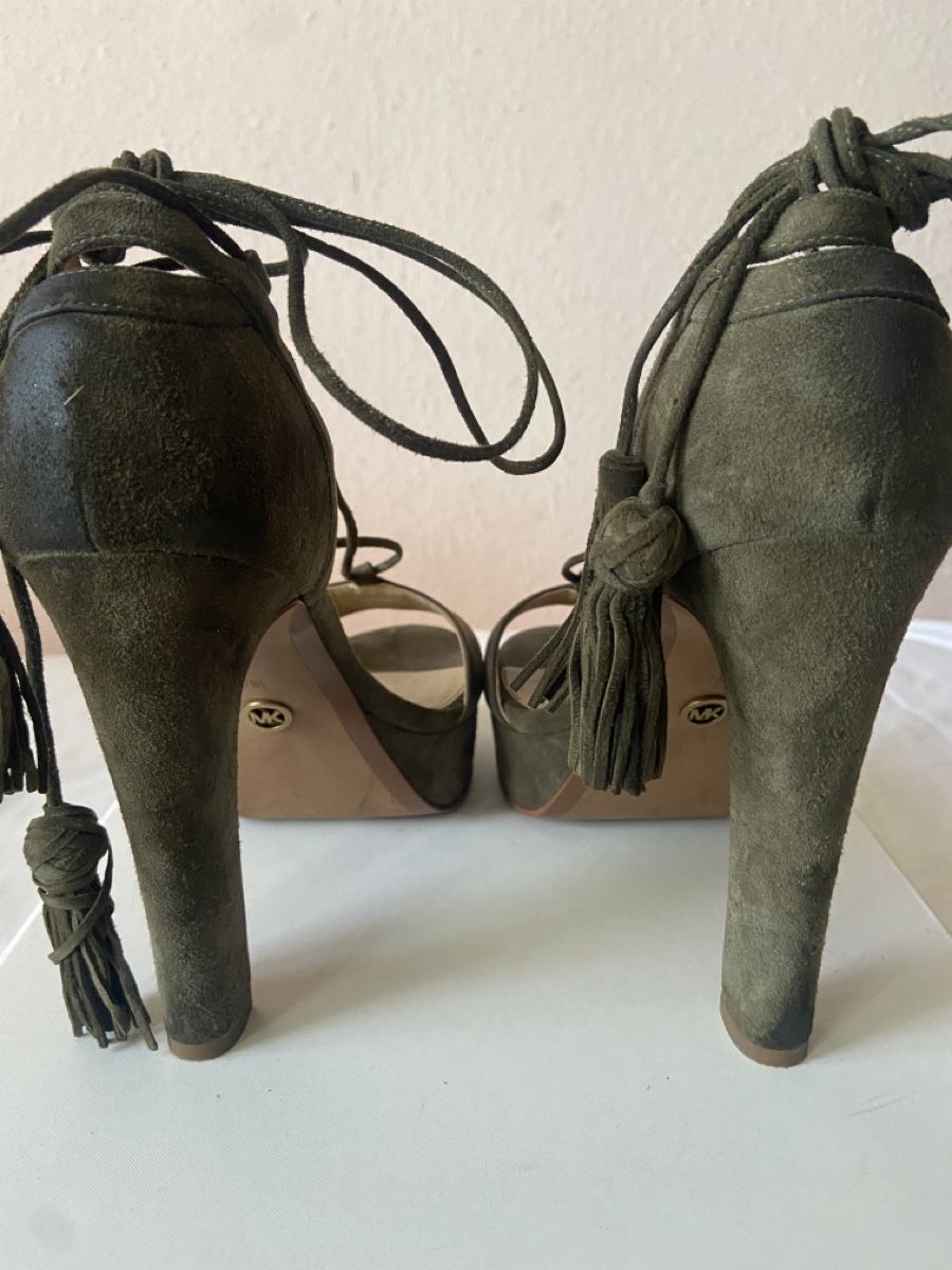 Michael Kors Damenschuhe: Scandales à talons Michael Kors kaki – Gebraucht aus Chêne-Bougeries von sor_9rzp 4