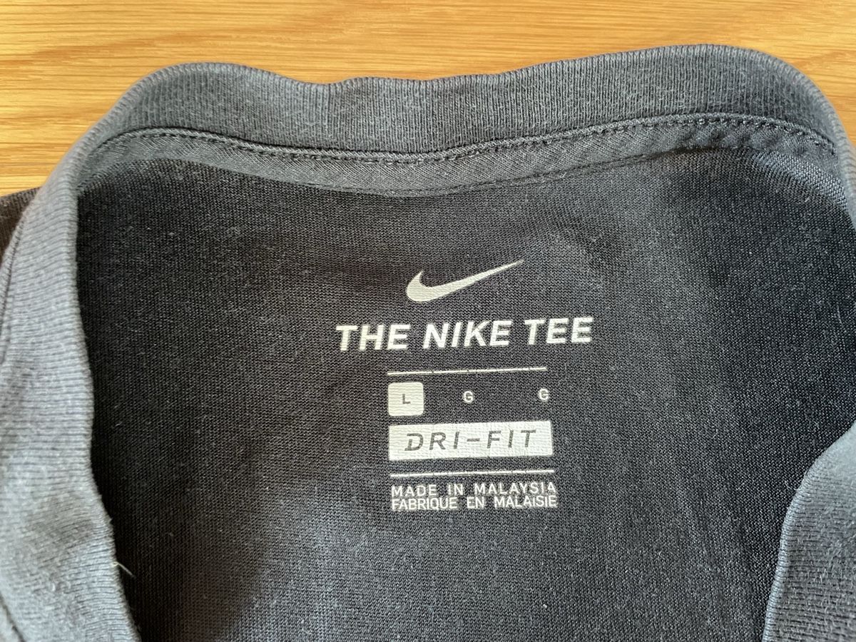 Nike T-shirt: T-Shirt Nike – Usato da Kloten venduto da racnel 2