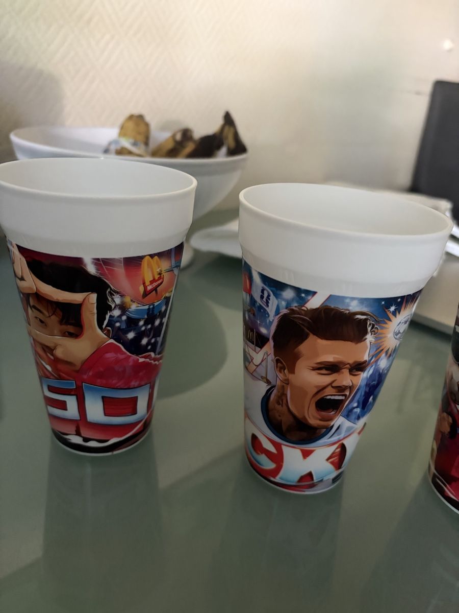 Contenitori & Simili: Mc Donalds Fussball Becher – Nuovo (secondo la descrizione) da Basel venduto da Brunner.T 3