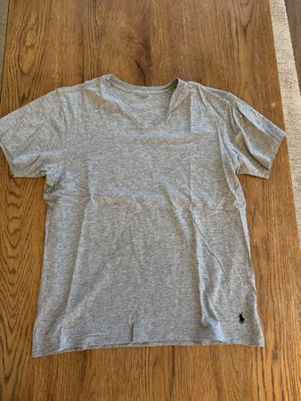 Polo Ralph Lauren T-Shirt Grösse M, Grau, V-Ausschnitt 