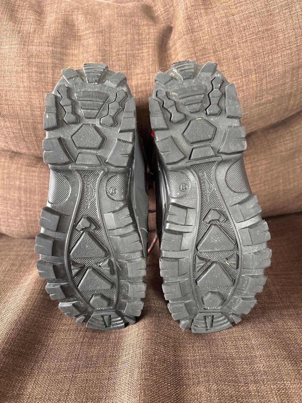 Decathlon Chaussures garçon: Winterschuhe Grösse 37 – D'occasion à Genève par Livsonman 3