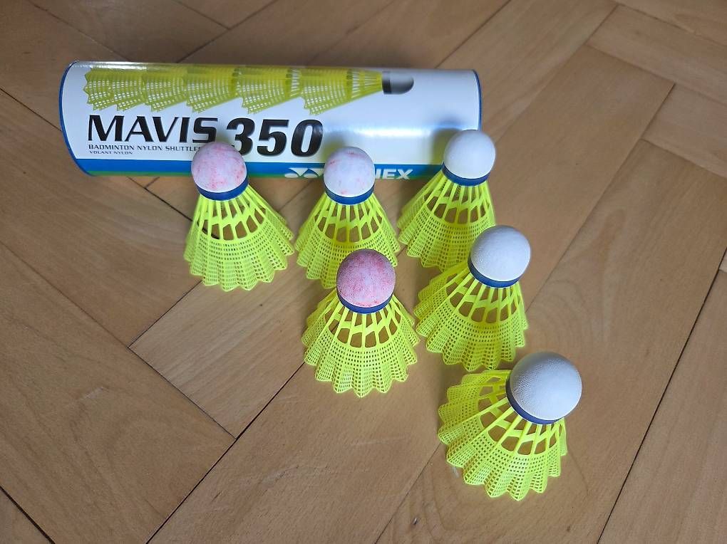 Palloni: Yonex Mavis 350 – Usato da Biel/Bienne venduto da AlpinaJones 1