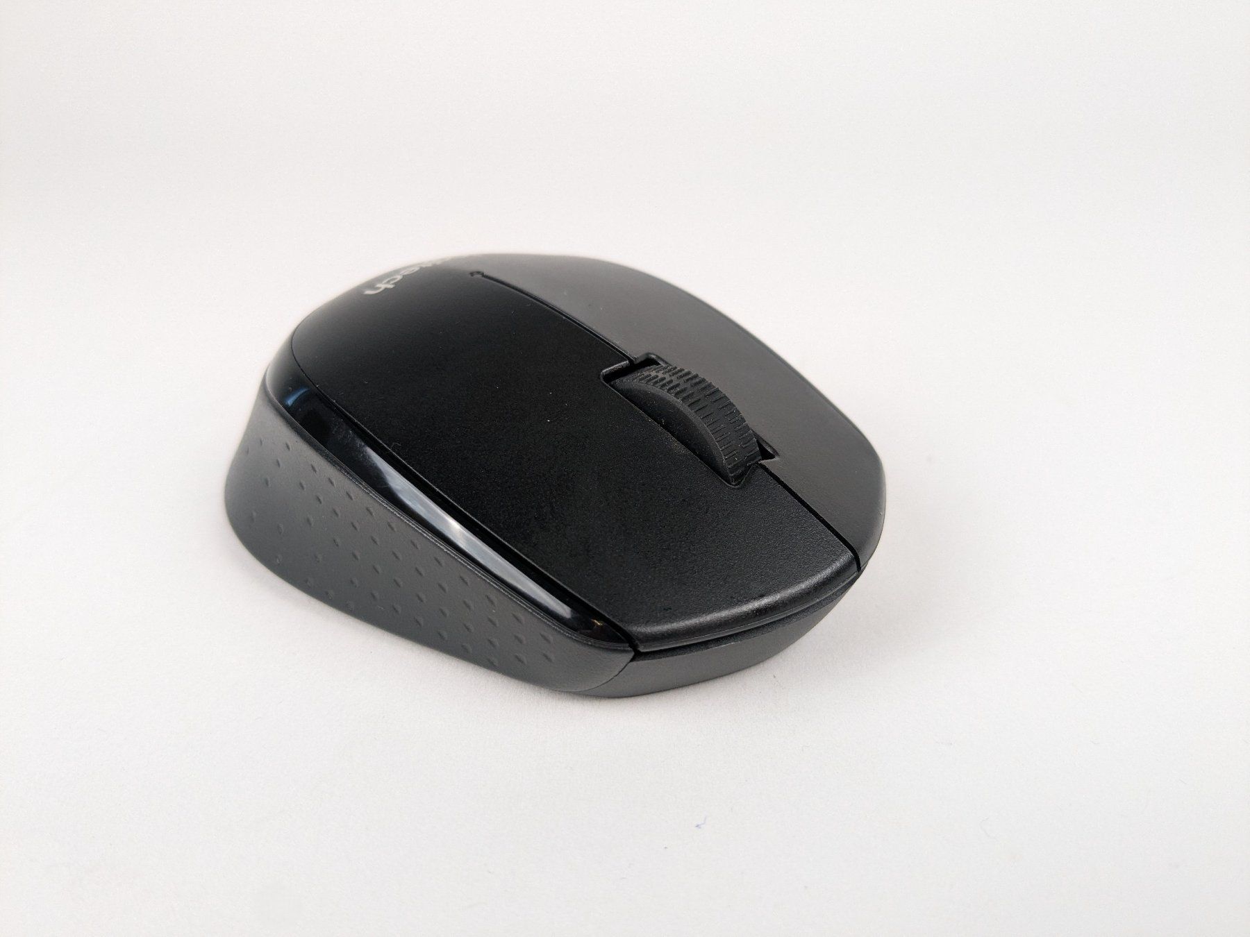 Logitech Mouse: LOGITECH Maus B330 Silent Plus – Nuovo (secondo la descrizione) da Dintikon venduto da Restwert_Dintikon 1