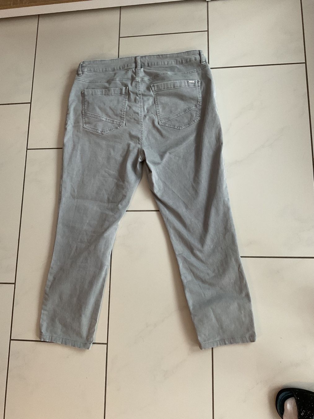 Bonita Hosen: 7/8 Hose Gr.44 von Bonita – Gebraucht aus Biel-Benken BL von Sahra1 3