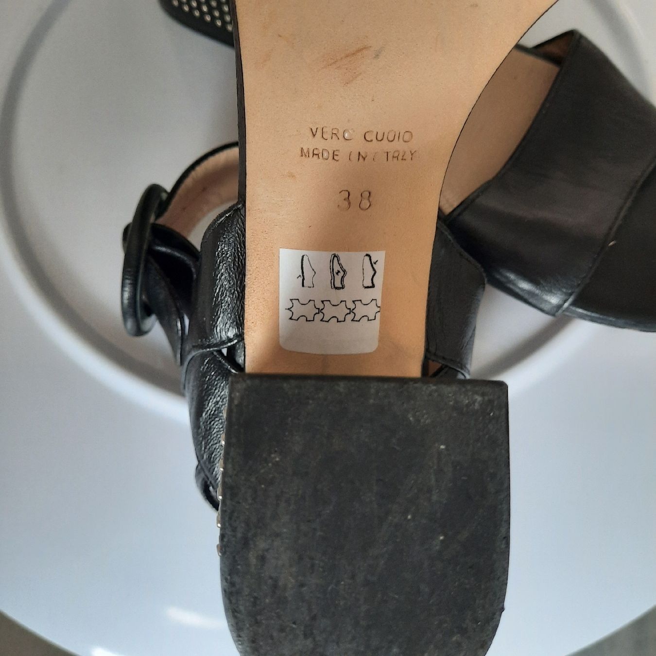 Damenschuhe: GUJA,MILANO,LEDERSCHUHE, GR.38 – Gebraucht aus Hinwil von Wuschi40 9