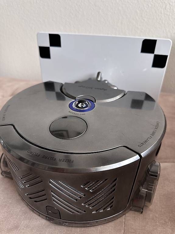 Dyson Aspirapolveri & Accessori: Dyson 360 Eye Staubsauger Roboter – Usato da Basel venduto da gue_d7dq 2