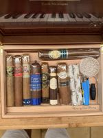 Zigarrenkiste-Humidor mit diverse Zigarren