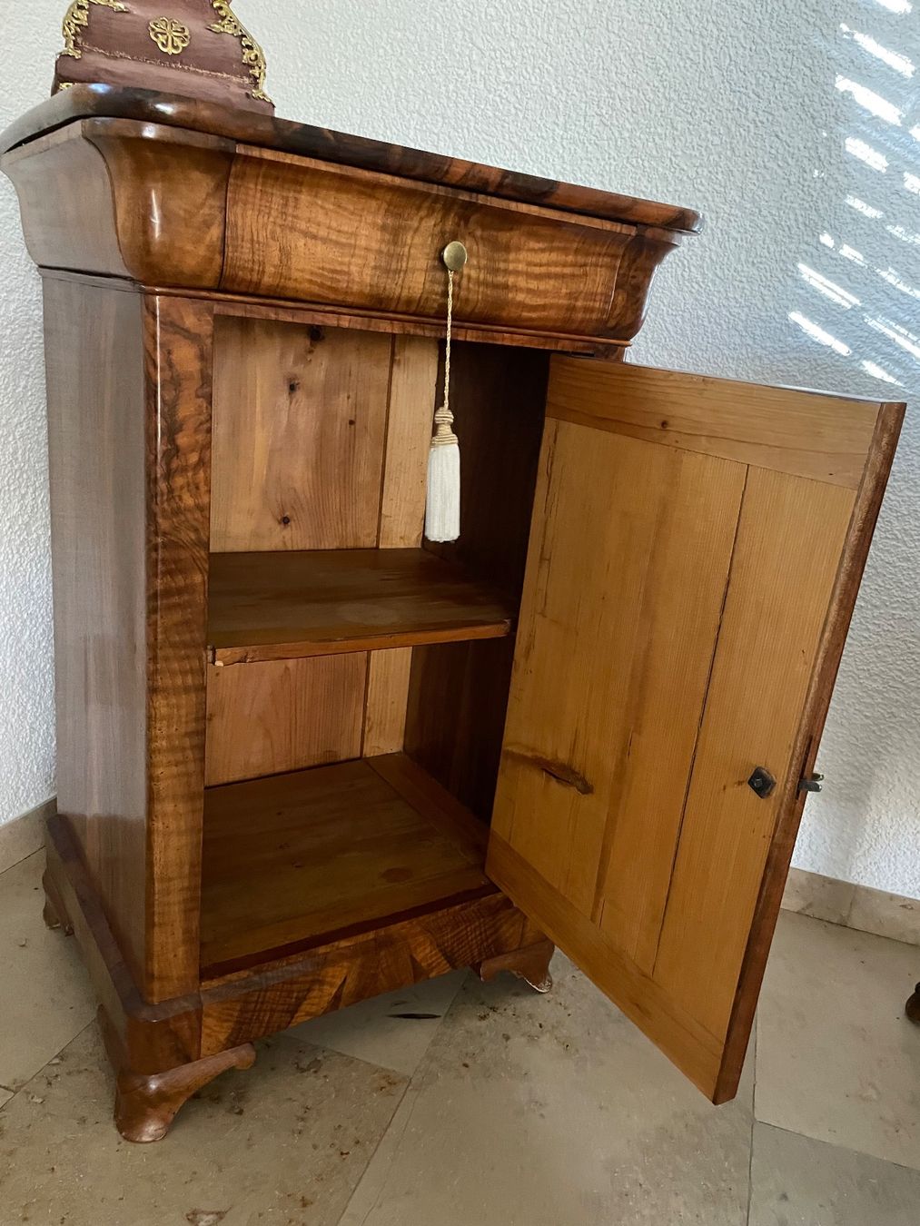 Cassettiere: Kabinett Biedermeier – Usato da Bern venduto da Ansouis 1