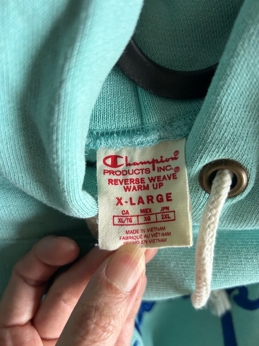 Champion Maglioni & Felpe: Two Champion Thick Hoodies – Usato da Genève venduto da Noemie.wrmsi 9