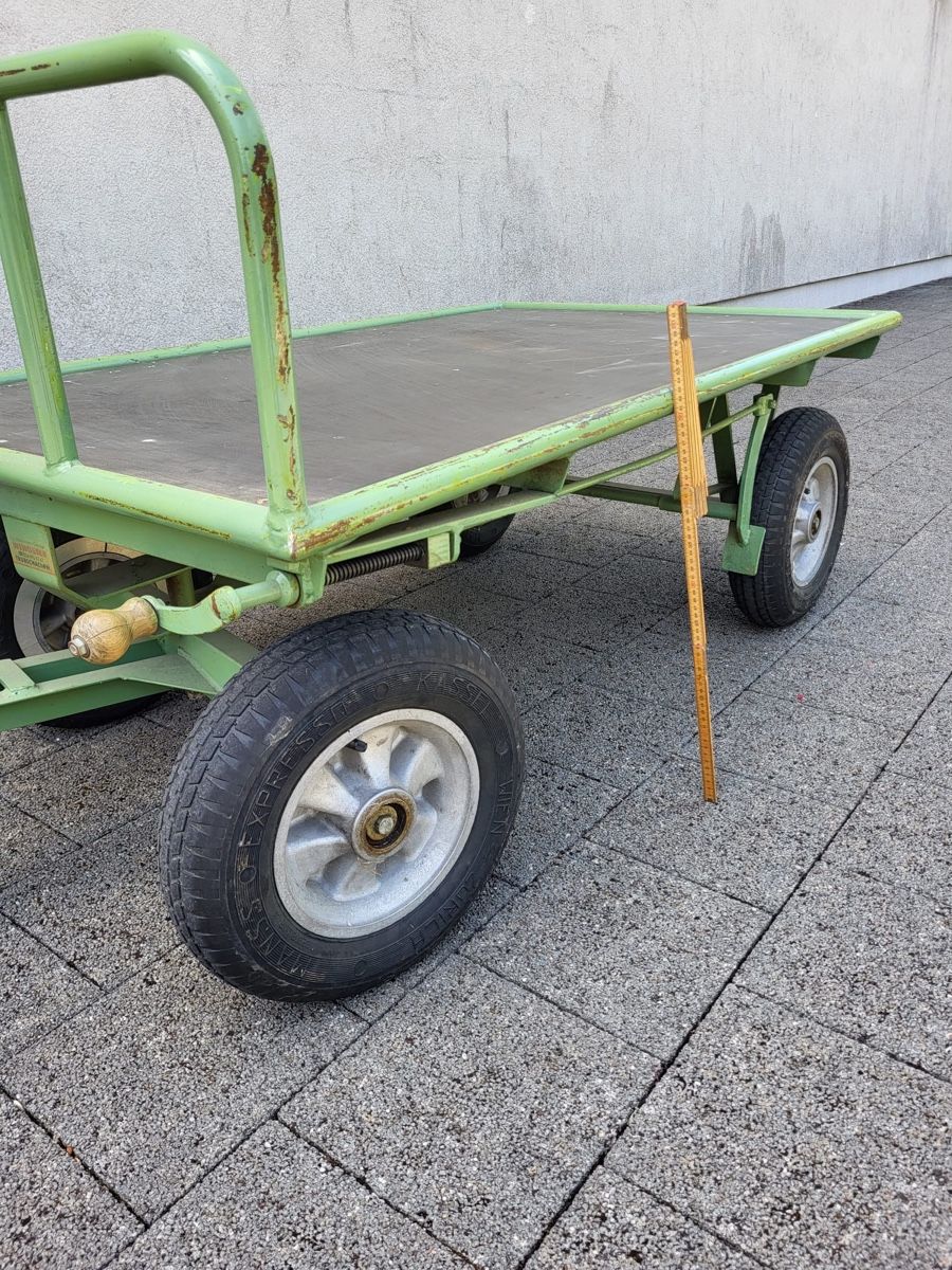 Carrelli di trasporto: Massiver Hubwagen Plattformwagen gebraucht – Usato da Langnau im Emmental venduto da Iriss 1