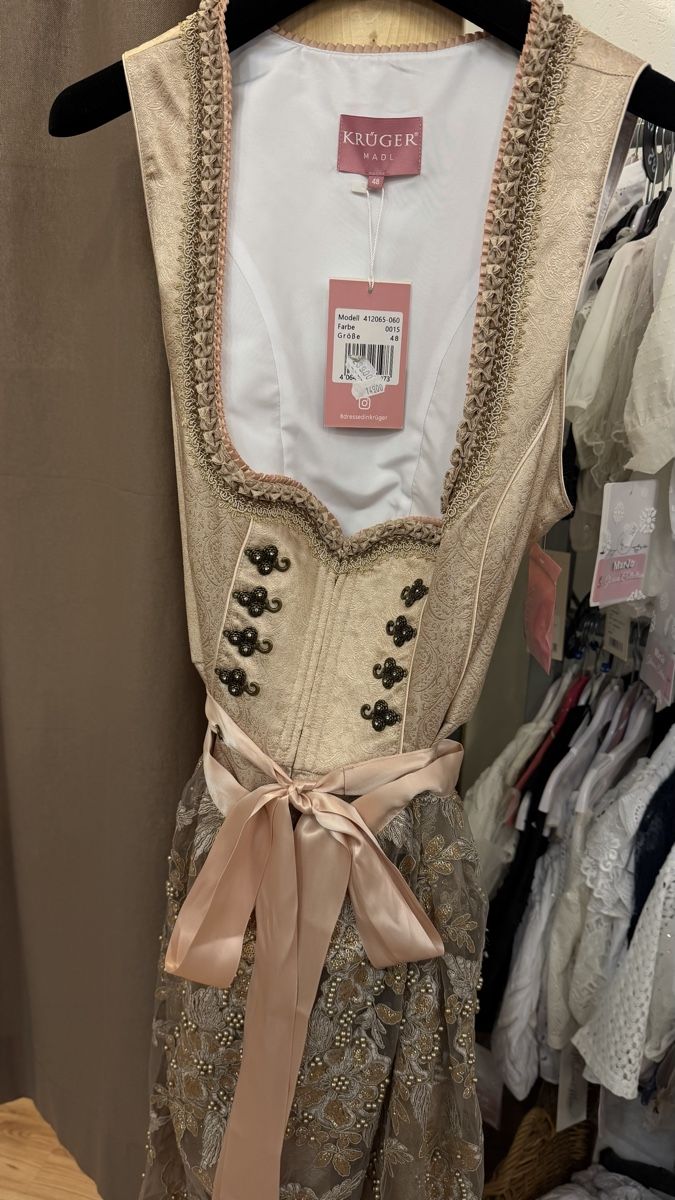 Costumi: Krüger Dirndl Gr. 48 NEU – Nuovo e nell'imballaggio originale da Künten venduto da Aswang