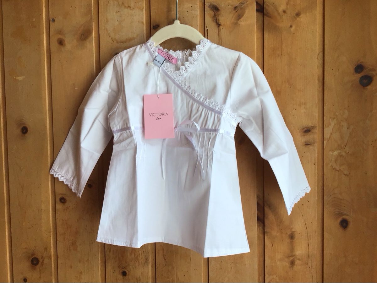 Camicie, Top & T-shirt: Mädchen Hemd Kragen mit Spitze Grösse 86 neuwertig – Nuovo e nell'imballaggio originale da Samedan venduto da dim_wd9v 1