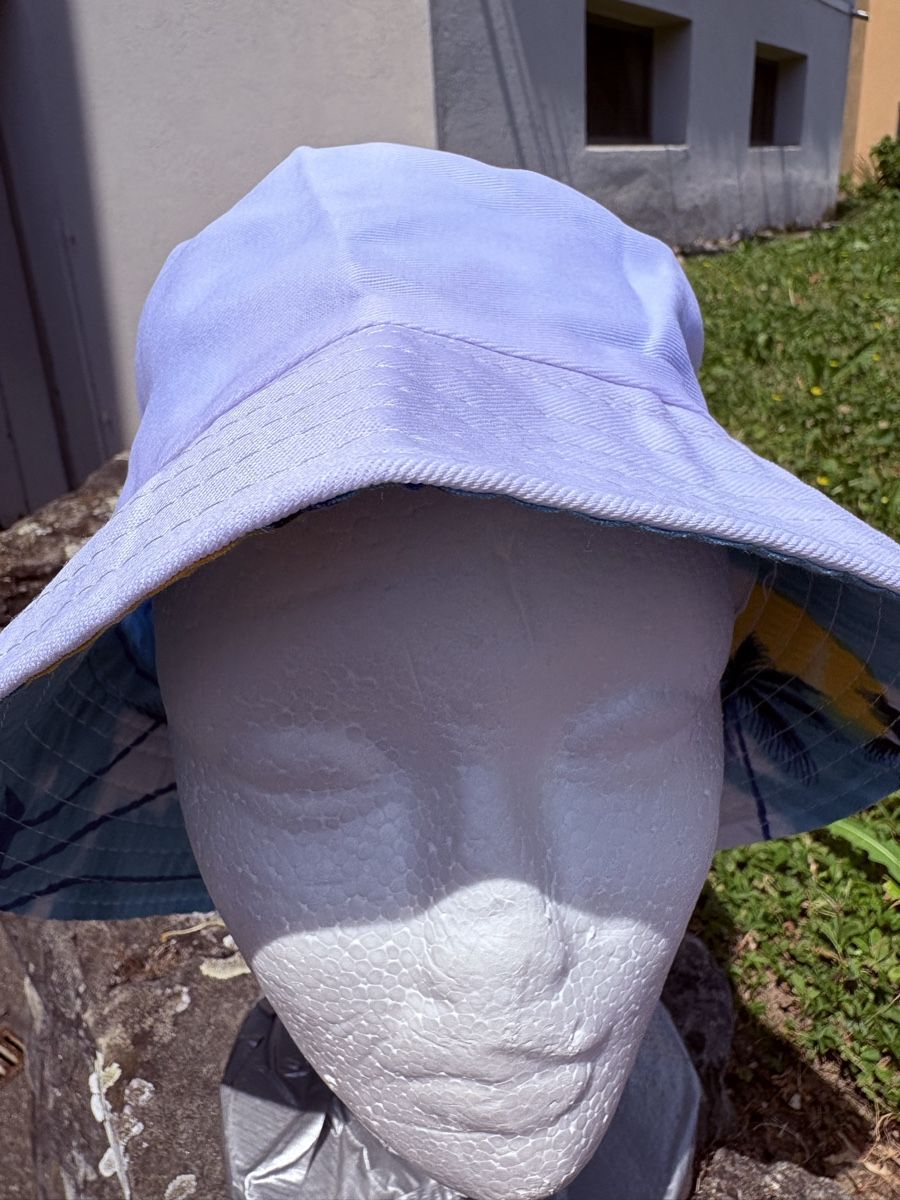 Chapeaux, bonnets & casquettes: Fischer, Hut mit Muster oder Uni beidseitig Anziehbar – Neuf (Voir description) à Zürich par venusandmars 2