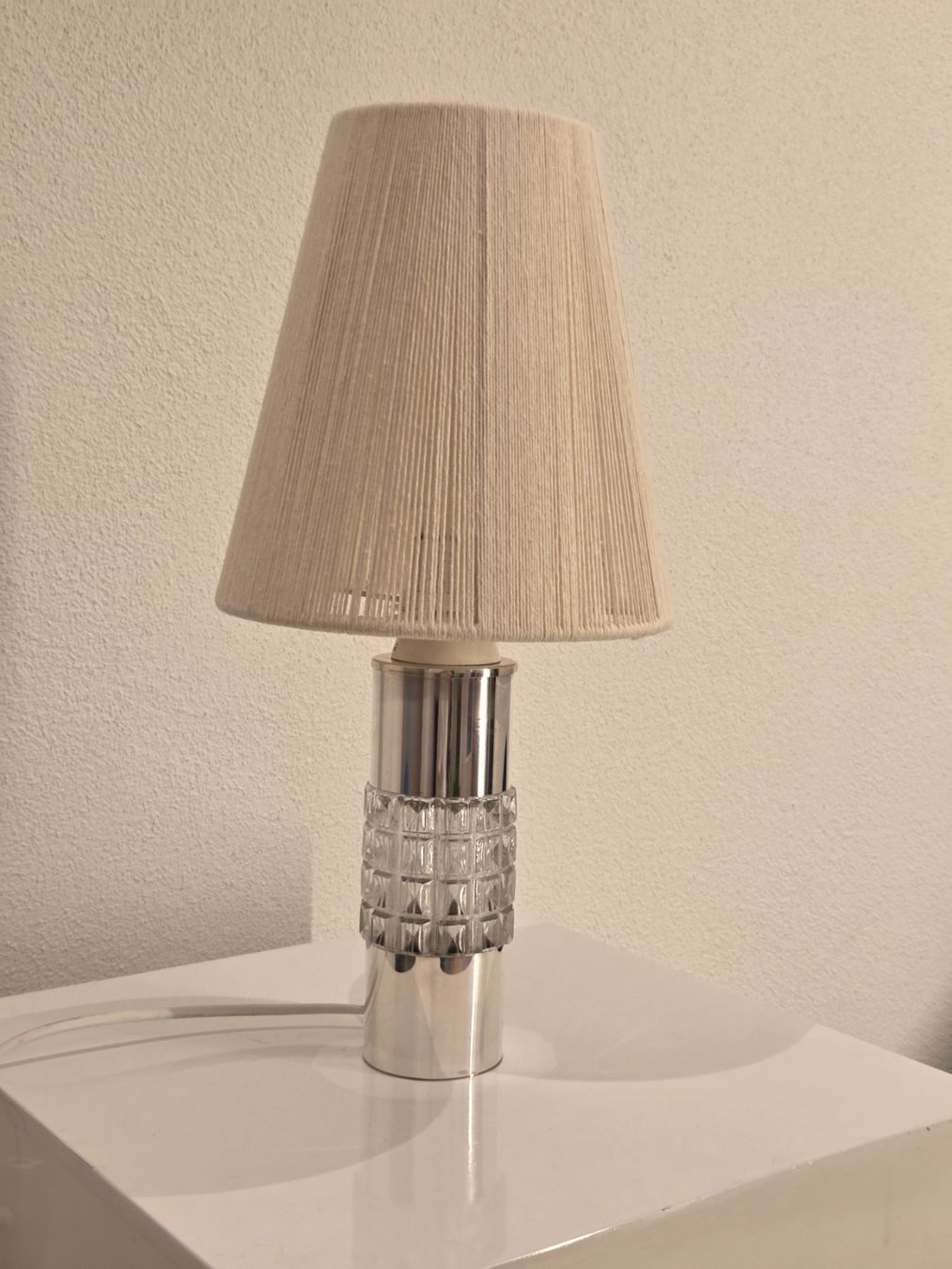 Kaiser Lampen: Vintage Kaiser Leuchte silber / Glas / offwhite 60er – Gebraucht aus Gersau von pd-design-and-art 3