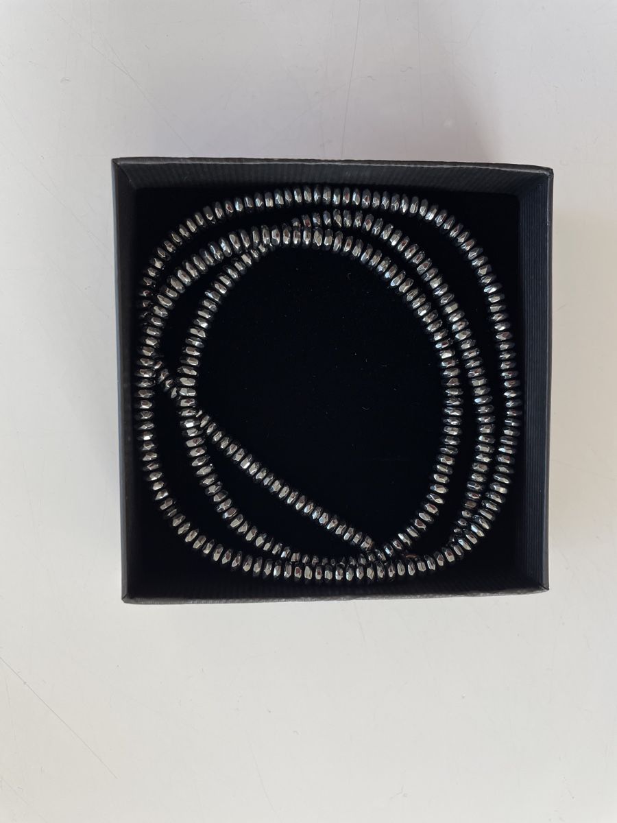 Catenine: Elegante Hämatit-Kette – Usato da Ostermundigen venduto da Pehido22
