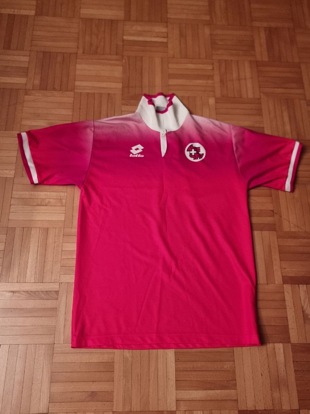Schweizer Nati Canottiere & Pantaloni: Schweiz WM 1994 Heimtrikot – Usato da Suhr venduto da SariLacivert1907