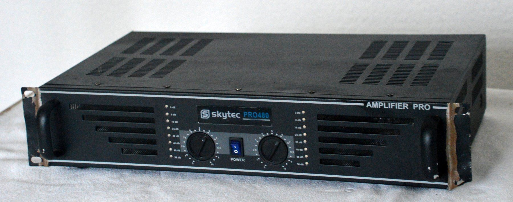 Amplificatori: Skytec Pro 480 Power Amplifier – Usato da Collonges venduto da arashee 1
