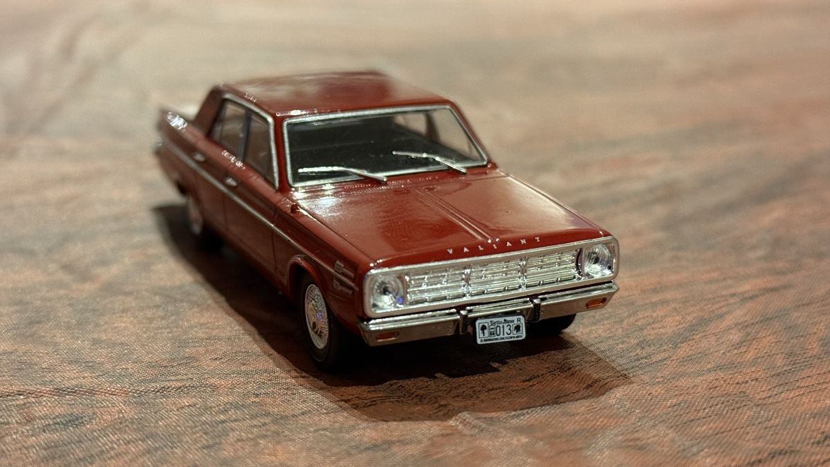 Chrysler Modellini d'auto: Chrysler Valiant IV Modellauto 1967 – Usato da Basel venduto da Zomeg 8