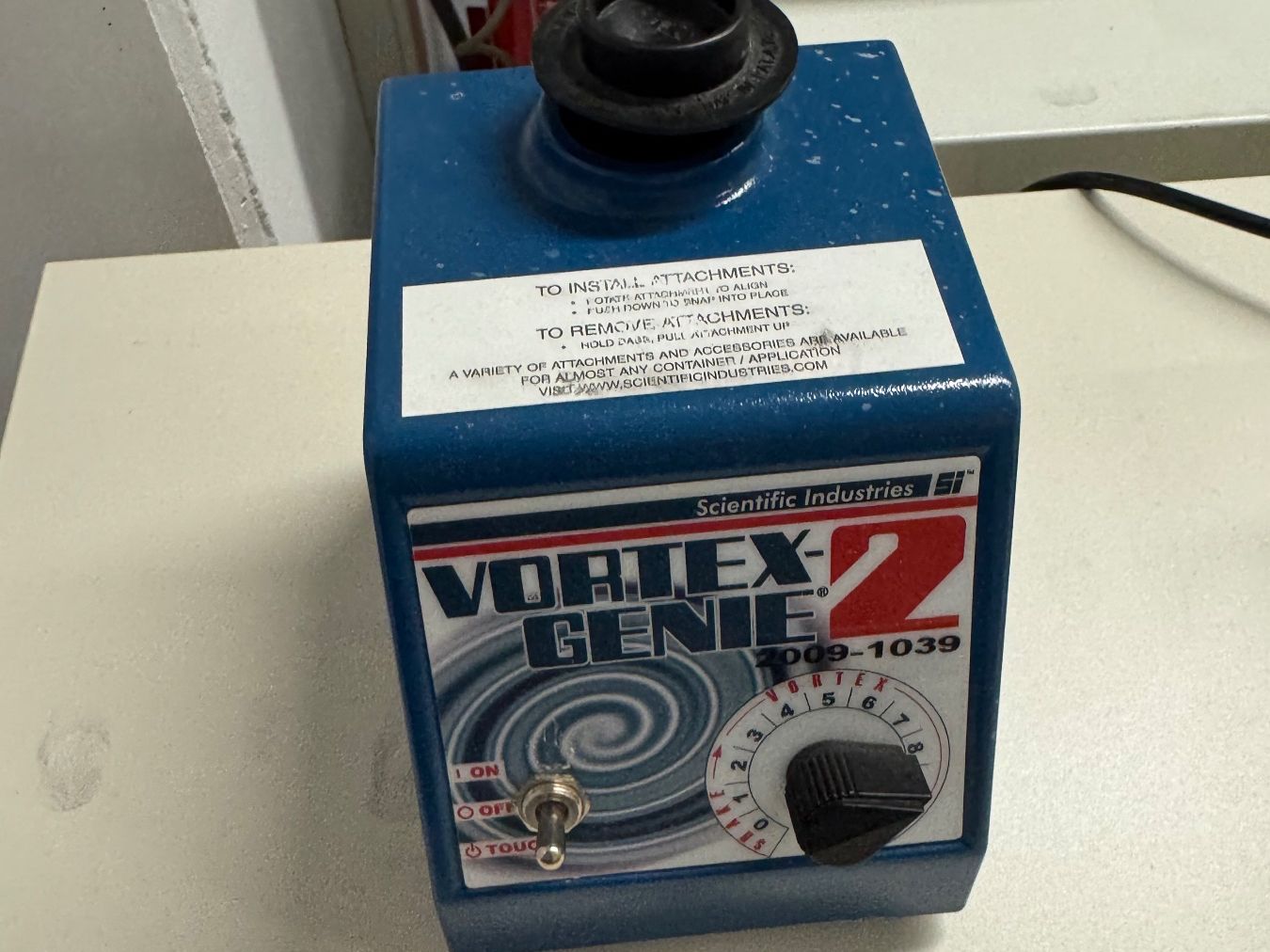 Tutte le macchine: Agitateur vortex de laboratoire Scientific Industries Vortex – Usato da Aarberg venduto da SNLiquidation 4