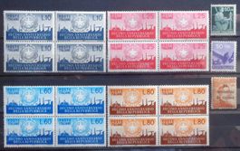 ITALIA: Des timbres neufs ** des années 1919–1958, 2 photos