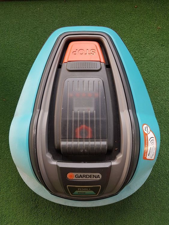 Gardena R38Li Rasenroboter inkl. Garage Kaufen auf Ricardo