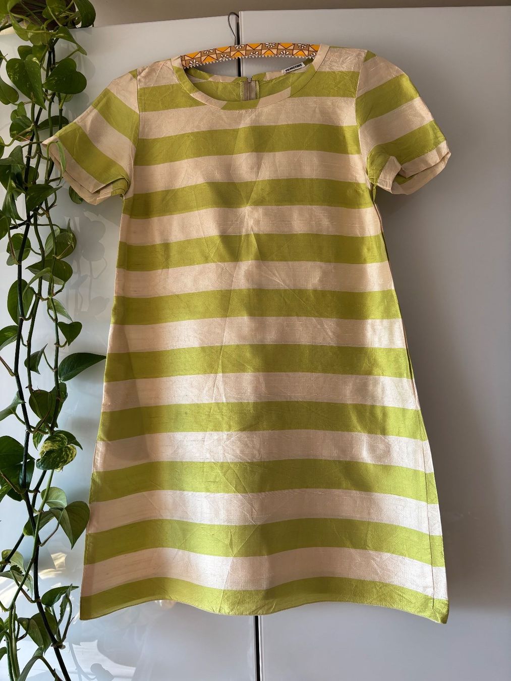 Vestiti: FILMSTOFF getreiftes Seidenkleid – Usato da Zürich venduto da missmodernage 3