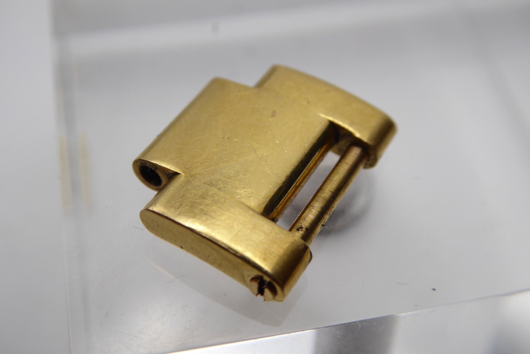 Rolex Orologi: Rolex Oyster solid gold link 15.3mm – Usato da Geneve venduto da adr_xk6n 1