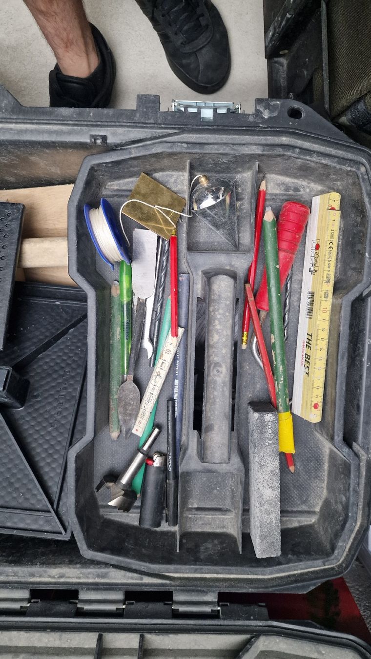 Tous les outils: Werkzeugkiste mit Werkzeug – D'occasion à Hasle LU par luc_9pxg 4